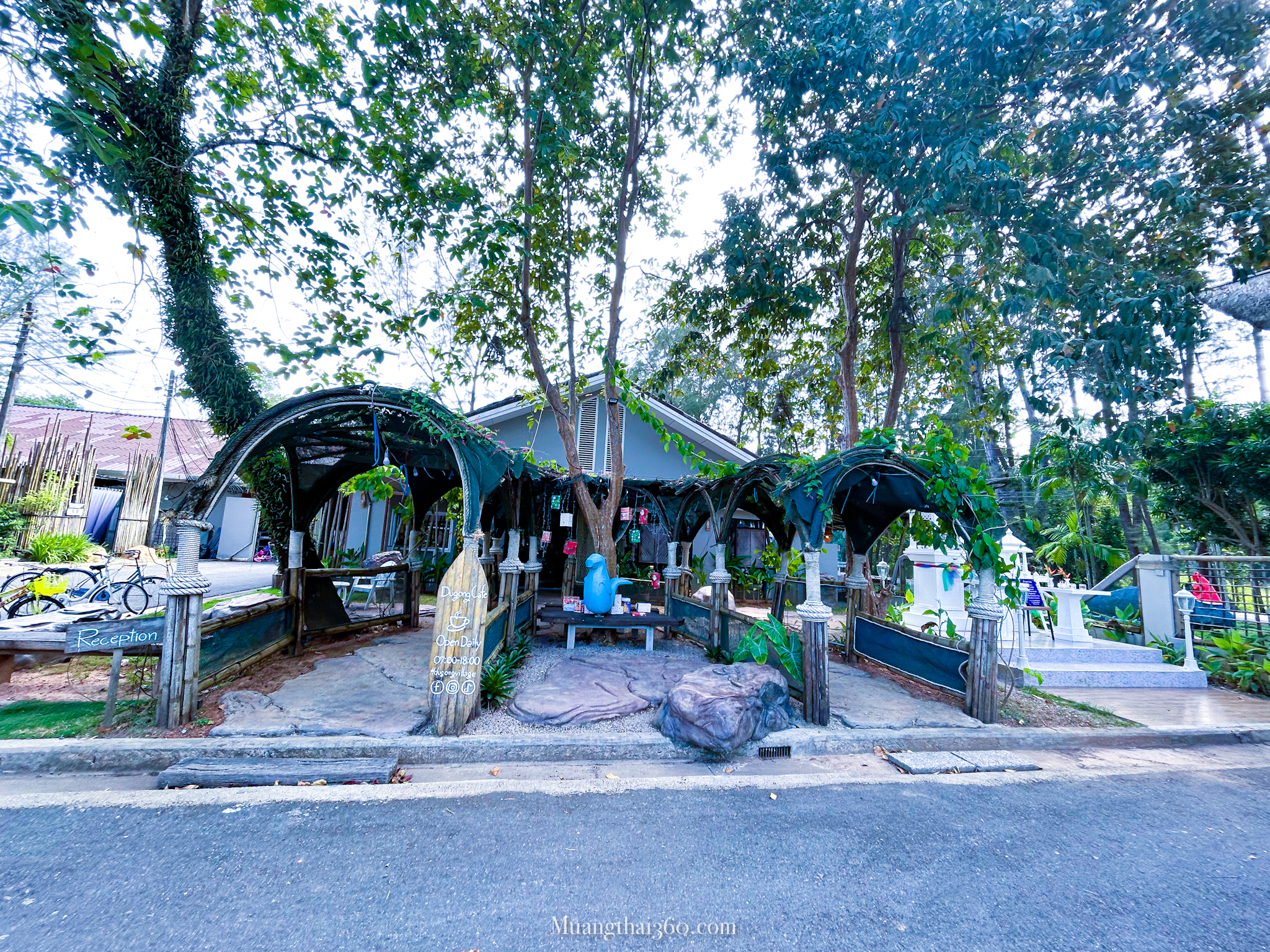 รูปภาพของ Dugong Village ที่พักแนวอนุรักษ์ธรรมชาติ สายคาเฟ่ก็เริ่ด