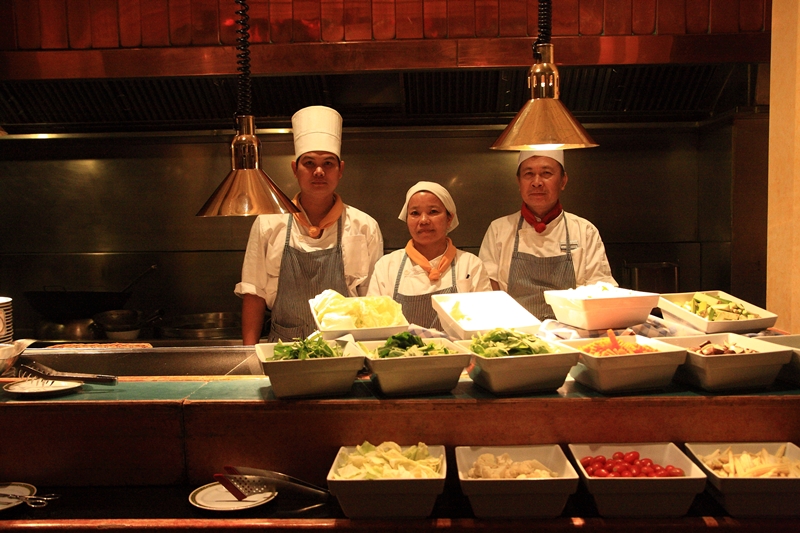 รูปภาพของ อาหารผัดสไตล์เอเชี่ยน - มองโกเลี่ยน บุฟเฟ่ต์นานาชาติ ที่ 92 Cafe