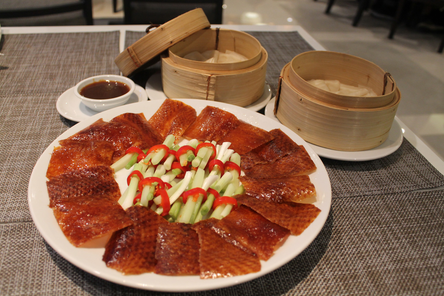 รูปภาพของ อาหารจีน อิ่มอร่อยสุดฟินไปกับบุฟเฟ่ต์อาหารมื้อกลางวัน 
